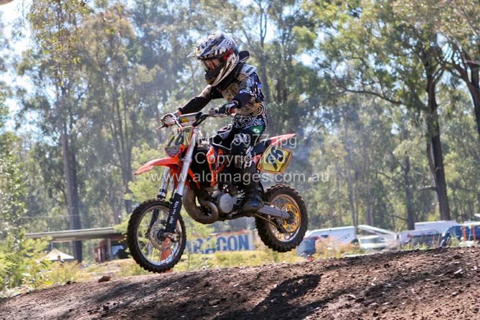 678x444 pixels (93K)